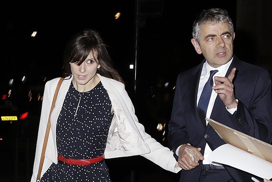 Poną Byną vaidinantis 62-erių Rowanas Atkinsonas turės trečią vaiką