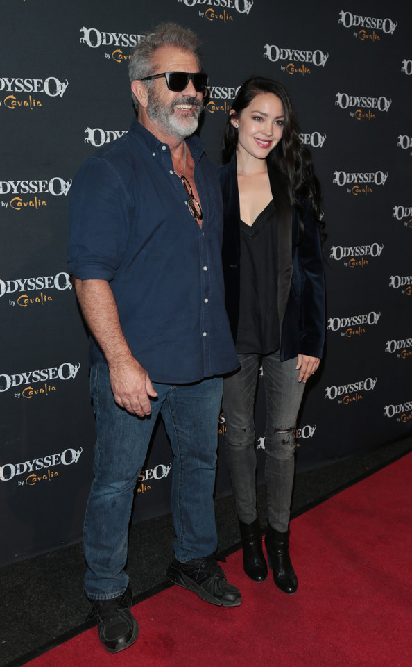  Melas Gibsonas ir Rosalind Ross. <br> ViDA Press nuotr.