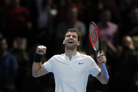 Bulgaras G. Dimitrovas sunkia pergale pradėjo finalinį ATP sezono turnyrą