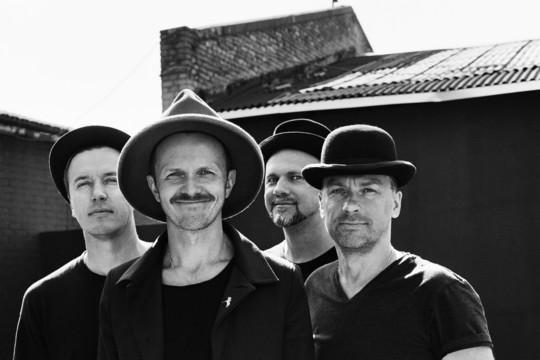 Išgirskite: Latvijos žvaigždės „Brainstorm“ pristato naują dainą iš būsimojo albumo