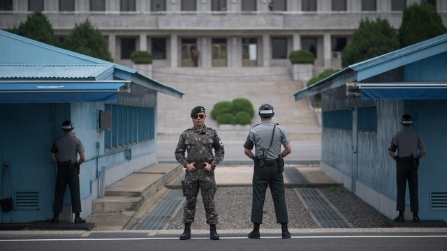 Iš Šiaurės Korėjos sprukęs ir pašautas karys – kritinės būklės