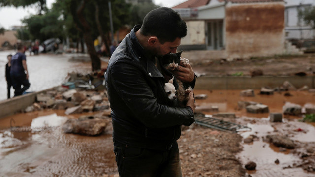 Per potvynį Atėnuose žuvo mažiausiai 5 žmonės