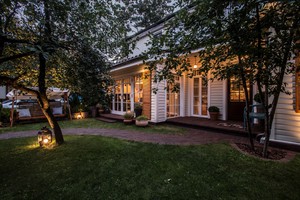 Žinoma moteris  svajonių namus rado romantiškame Vilniaus rajone