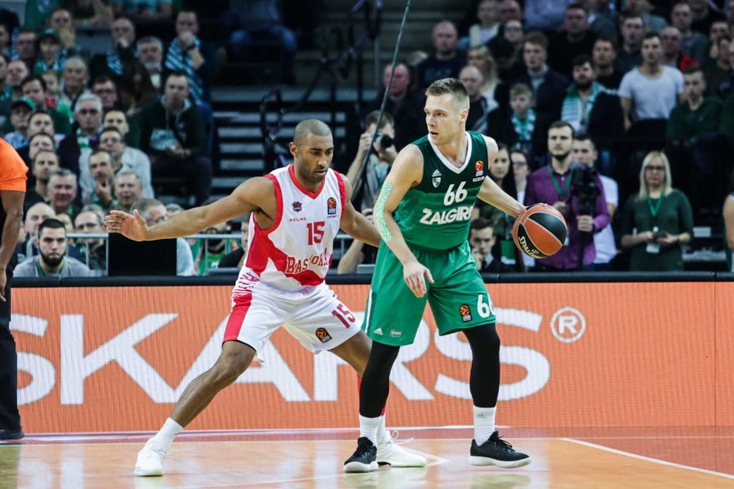 „Žalgirio“ ir „Baskonia“ rungtynės.<br> G.Šiupario nuotr.