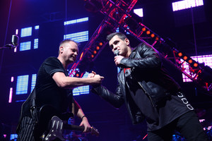 „Bix“ surengė trankų 30-mečio šou: prisiminimai, garsūs draugai ir atsakas E. Dragūnui