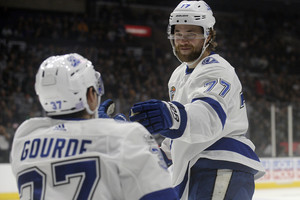 NHL čempionato lyderiai varžovus šluoja vieną po kito