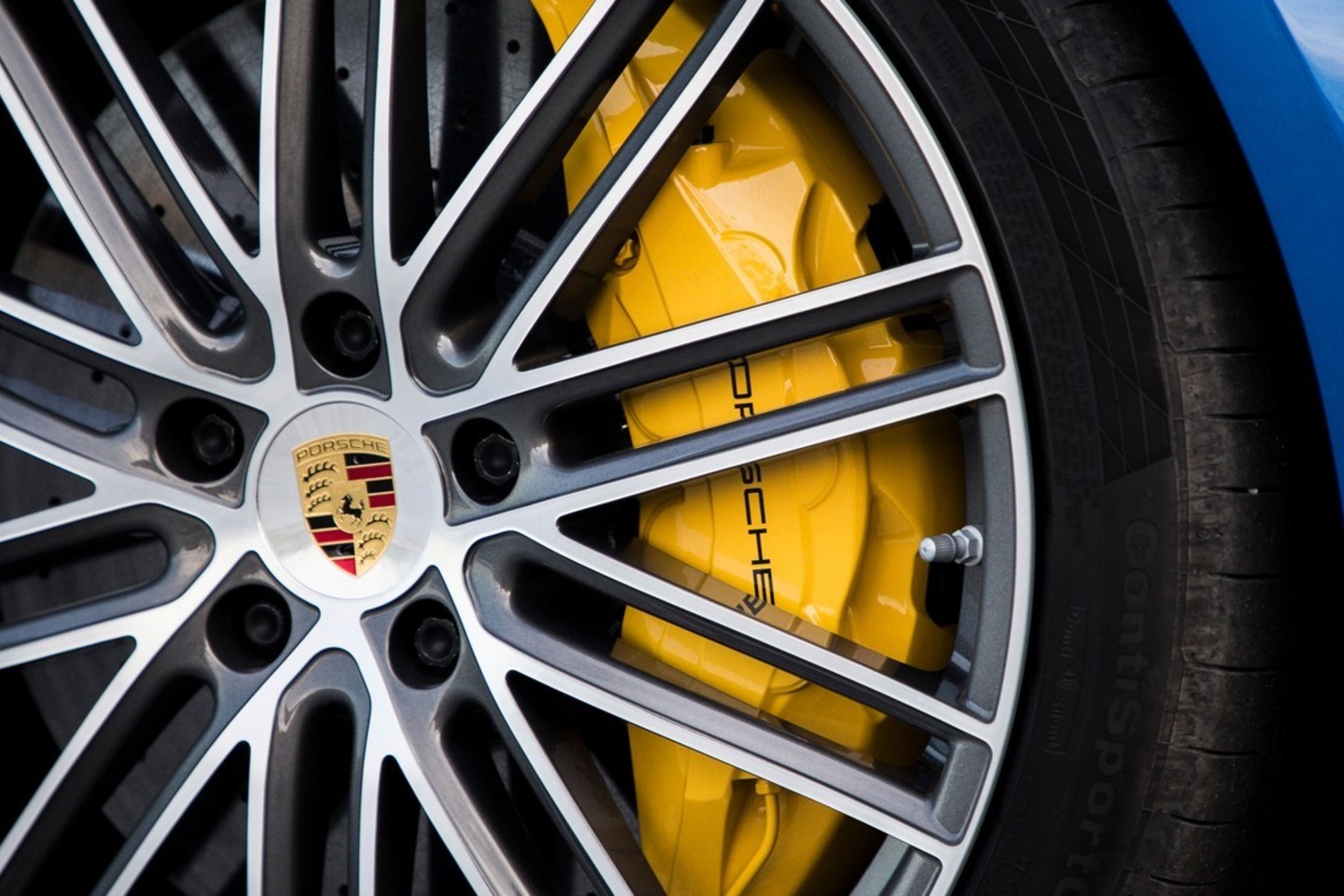 „Porsche Panamera Turbo Sport Turismo“ kaina Lietuvoje prasideda nuo 161 tūkst. 269 eurų.<br>Gamintojo nuotr.