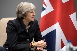 Theresa May tikisi, kad ES „teigiamai“ reaguos į „Brexit“ pasiūlymą