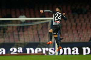 „Napoli“ ekipa nugalėjo „AC Milan“ klubą ir karaliauja Italijoje 