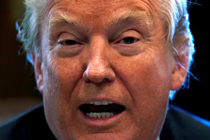 Donaldas Trumpas paskelbė Šiaurės Korėją terorą remiančia šalimi