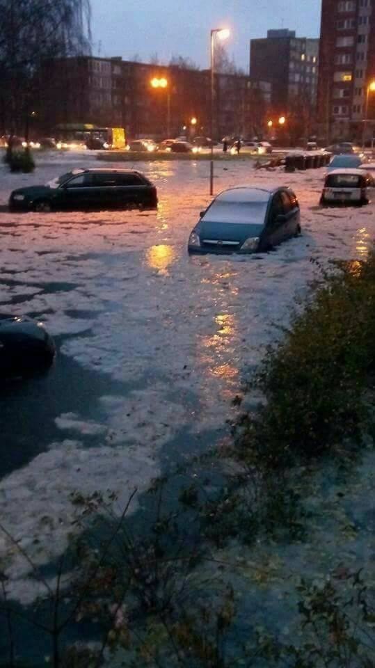  Pajūrį varginantys potvyniai slūgsta.<br> Facebook nuotr.