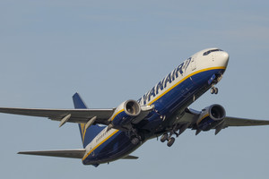 Airių oro bendrovė „Ryanair“ lietuviams tiesia dar tris oro kelius į ten, kur saulėta