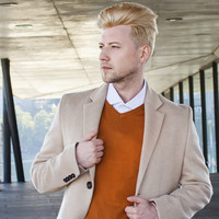 Išgirskite: dainininko Sashos Songo pusseserė pradėjo solinę karjerą ir pristatė vaizdo klipą