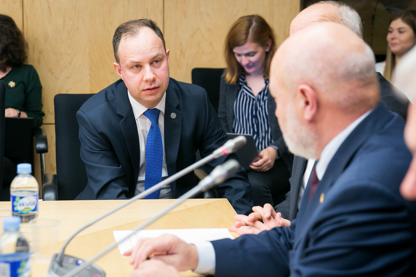 Opozicija pranešė ketinančios inicijuoti ministrui A.Verygai interpeliaciją.<br> T.Bauro nuotr.