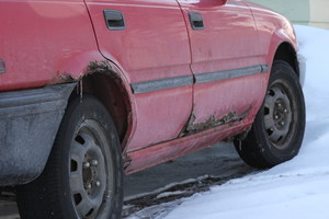 Perspėjo žiemą nestatyti automobilio garaže: „Toyota“ supuvo per 2 savaites