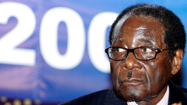Robertas Mugabe atsisako Zimbabvės prezidento posto