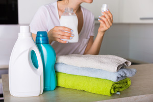 Nepiktnaudžiaukite – skalbinių minkštiklis audinius gali sugadinti