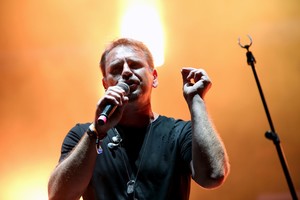 Marijonas Mikutavičius ruošia įspūdingą klipą: „Pylė vandenį, šaudė ir degino“