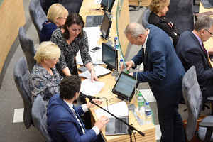 Opozicijos sukritikuotas kitų metų biudžetas grąžintas Vyriausybei 