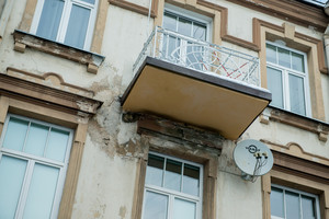 Vilniaus senamiestyje – dešimtys pavojingų pastatų