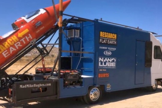 Vyras leis savadarbę raketą ir bandys paneigti seniai įrodytą faktą apie Žemę