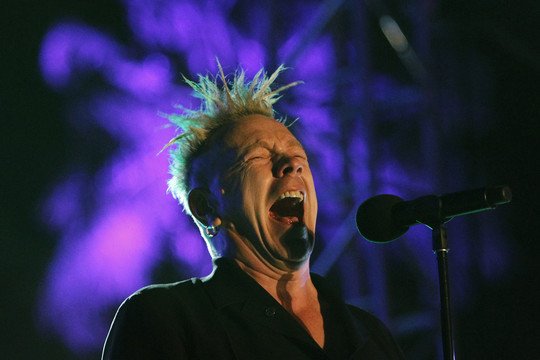 „Eurovizijoje“ gali dalyvauti skandalingosios pankroko grupės „Sex Pistols“ lyderis