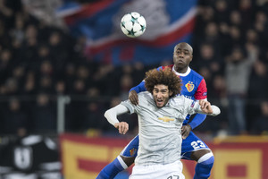 Futbolininkas M. Fellaini padavė į teismą „New Balance“ dėl „bucų“