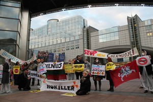 Briuselyje prie Europos Parlamento vyko protesto akcija prieš Astravo atominės elektrinės statybas