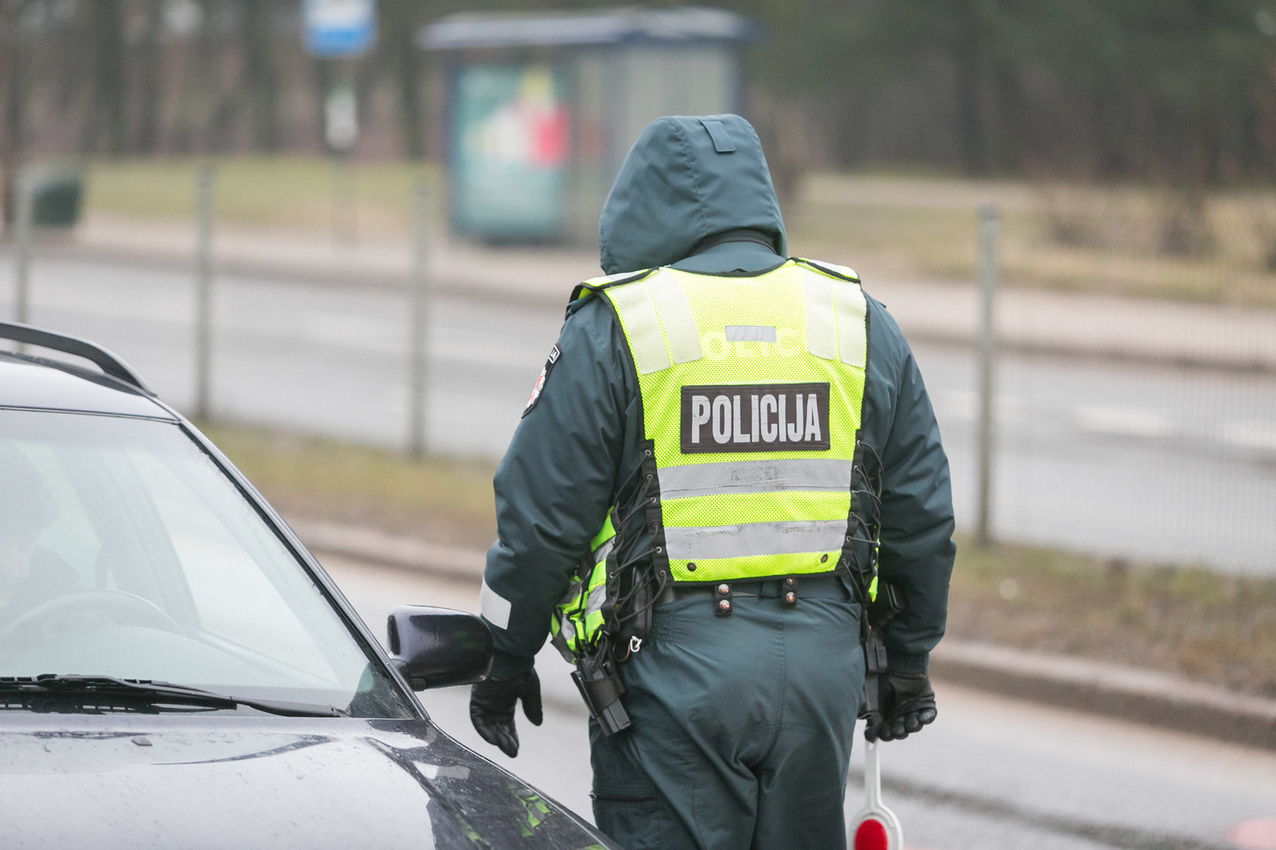 Vilniaus pareigūnai pakeitė taktiką:  reidai gatvėse jau vyksta kasdien.<br> T.Bauro nuotr.