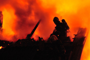 Gruzijoje kilo didelis gaisras „Mis Gruzija“ konkurso dalyvių viešbutyje, žuvo mažiausiai 12 žmonių