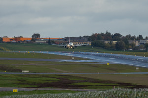 Vilniaus oro uoste sujudimas – į Hurgadą pakilęs lėktuvas leidosi avariniu būdu