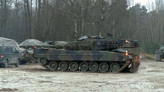 Štai kaip atrodo Lietuvoje Belgijos kariuomenės atsigabenta NATO karinė technika