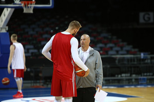 Lenkų rinktinės treneris iš JAV gerbia Lietuvos krepšinio mokyklą