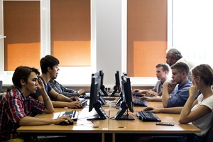 Fizikos ir chemijos mokytojų trūkumas Lietuvoje: kas mokys vaikus tiksliųjų mokslų?