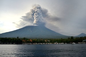 Balio oro uostas lieka uždarytas dėl vulkaninių pelenų debesies