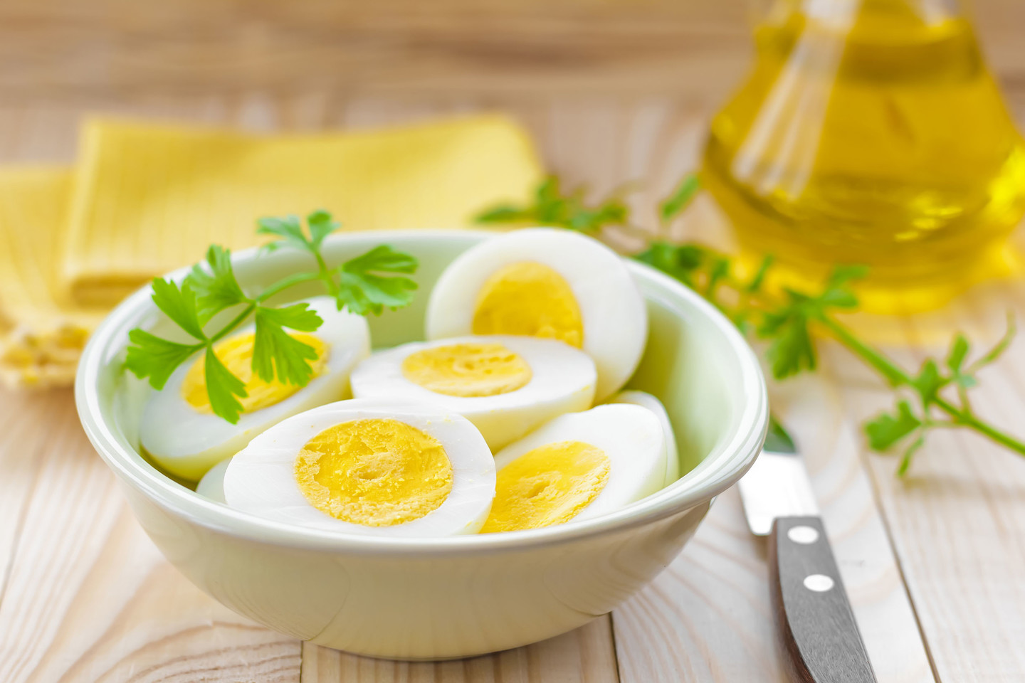  Daugybe tyrimų įrodyta, kad kiaušinius valgyti sveika. <br> 123rf.com nuotr. 