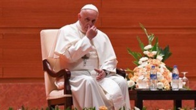 Mianmare laikomų popiežiaus mišių klausėsi apie 150 tūkst. vietos krikščionių