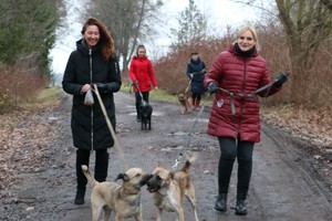 Draugų dieną Kauno pareigūnai lankė keturkojus globotinius