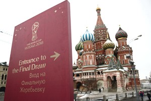 Dėl dopingo talžomi rusai sieks atsigriebti per futbolą