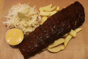 Šio baro Klaipėdos pakraštyje galėtų pavydėti bet kuris didmiestis