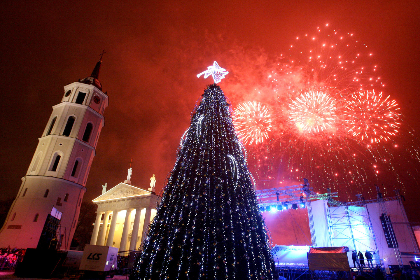 Kalėdų eglė 2007 metais.<br> P.Lileikio nuotr.