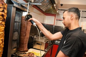 Kebabai atsidūrė pavojuje:  prekiautojai tai vadina kebabų diskriminacija