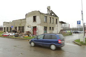 Kauniečiai nesivargina – nesuvokiama, kur jie verčia šiukšles