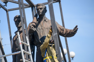 Konservatoriai ėmėsi sovietinių paminklų: pateikė įstatymą dėl jų naikinimo