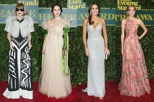 Prestižiniuose apdovanojimuose garsenybės sukritikuotos dėl katastrofiškų pasirinkimų