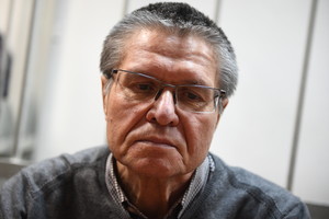 Rusijos prokurorai siekia 10 metų kalėjimo bausmės buvusiam ekonomikos ministrui