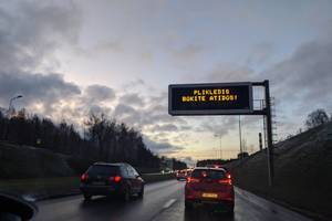 Sostinė ir kiti miestai tapo tikra čiuožykla – nelaimė ištinka akimirksniu