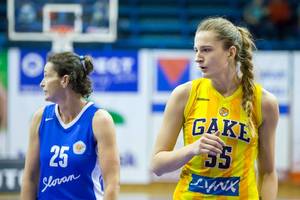 Slovakijoje žibanti jaunoji D.Šarauskaitė svajoja apie žaidimą Eurolygoje ir olimpinėse žaidynėse
