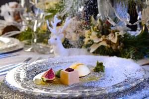 Šventinis stalas: madinga tai, kas buvo populiaru prieš šimtmečius