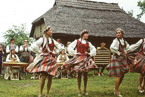 Tautinių šokių pora pasiekė išskirtinį šalies rekordą